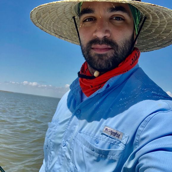 Meet your Posher, Alex - Picture 1 of 1